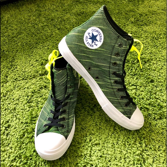 NIB Converse Chucks II Hi Top Volt Green Sneakers - Picture 1 of 7